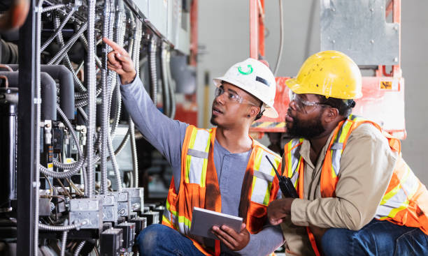 Best Affordable Emergency Electrician  in Discovery Harbour, HI